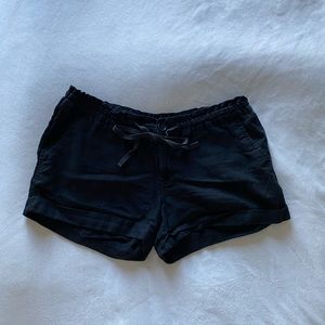 Old Navy black shorts